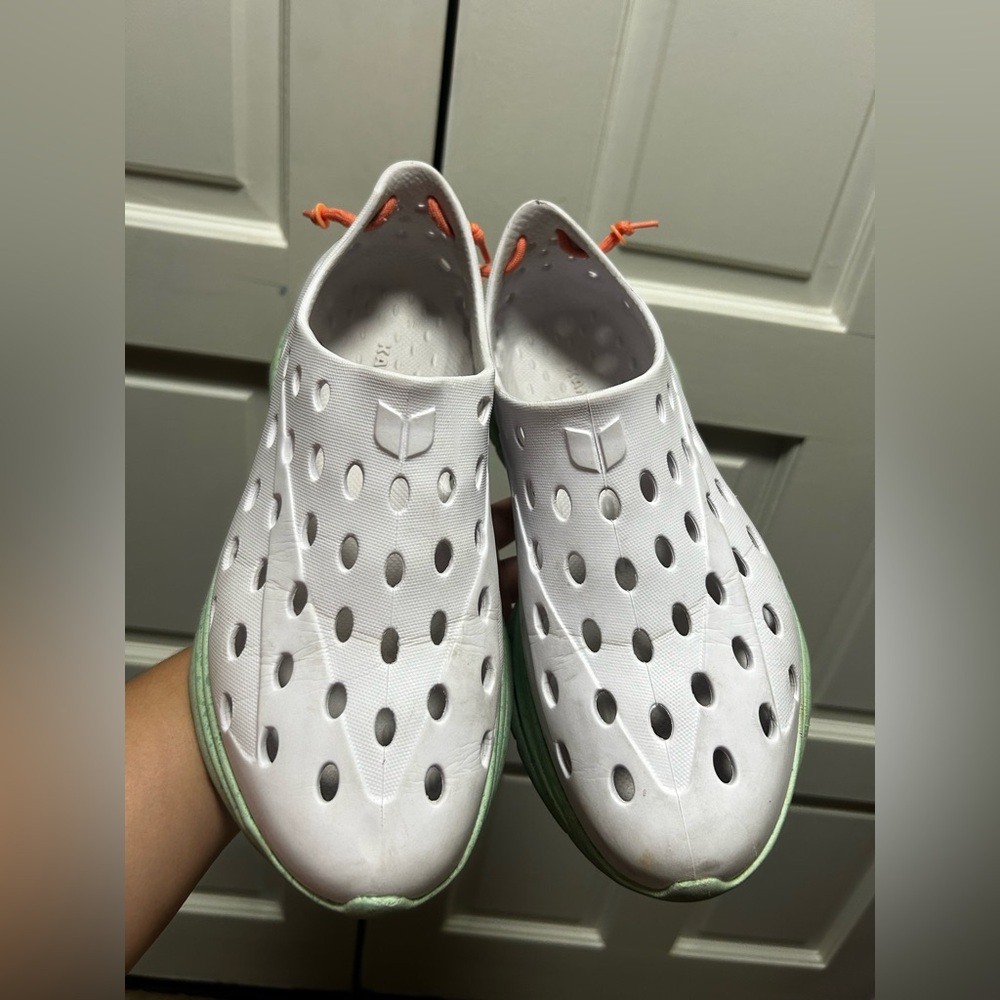 Kane Revive Unisex Shoes White Lunar Rock Speckle Vented Rubber M 6 W 8